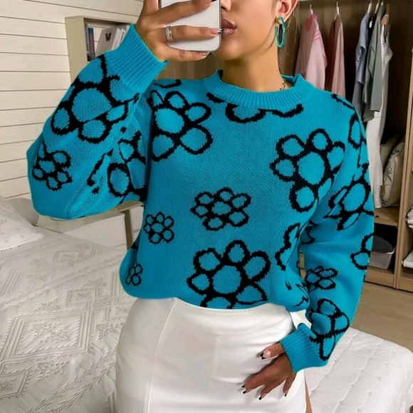 Floral Pattern Drop Shoulder Sweater Blouse - Picture 4 of 7